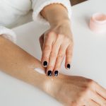 Best Moisturizer Ingredients For Eczema-Prone Facial Skin: Eczema-Prone Facial Skin: The Moisturizer Ingredients That Actually Work