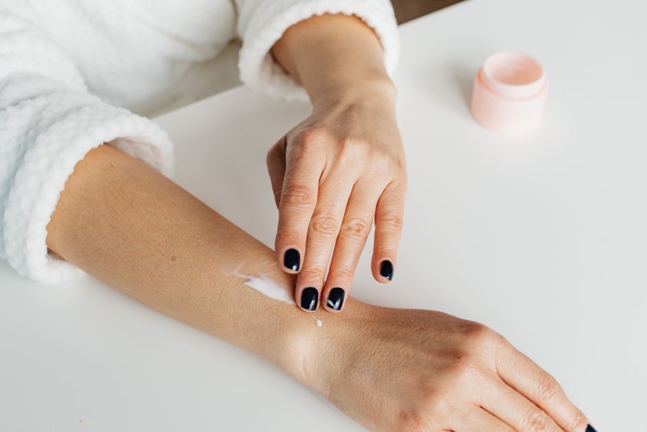 Best Moisturizer Ingredients For Eczema-Prone Facial Skin: Eczema-Prone Facial Skin: The Moisturizer Ingredients That Actually Work