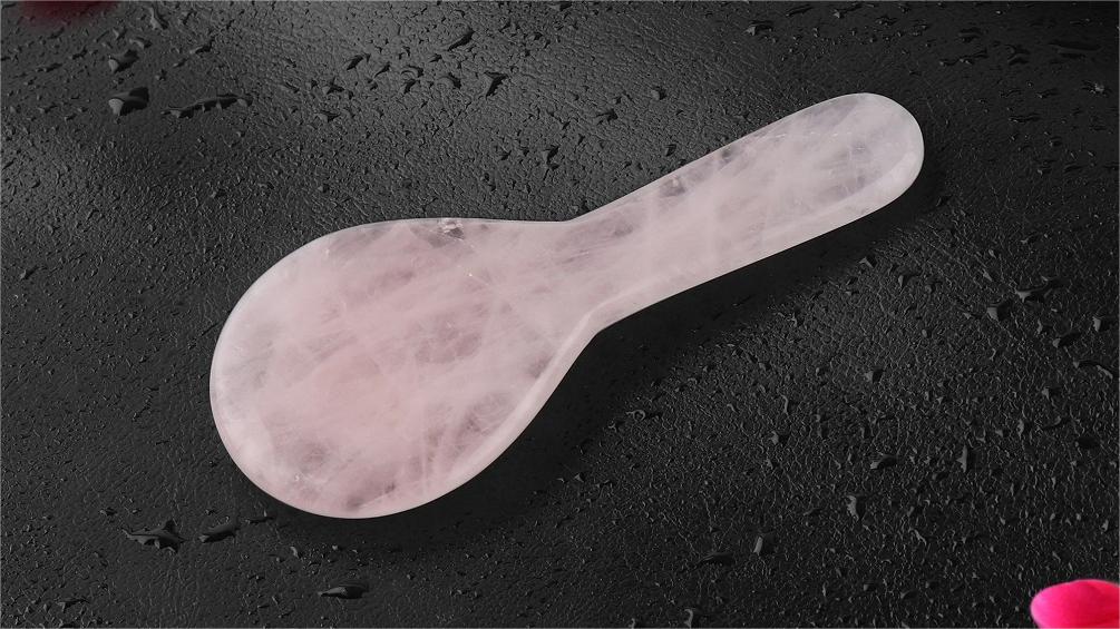 How to Use Gua Sha Spoon for Healthy Skin